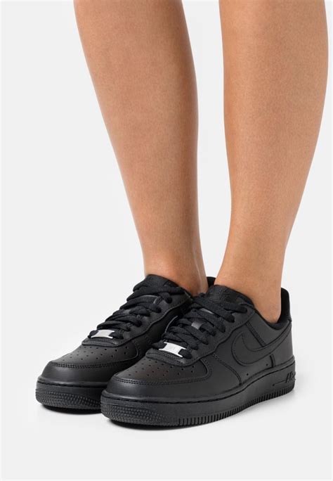 zwarte nike airforce|black air force 1 shoes.